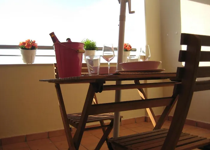 Atico Coqueto Con Terraza