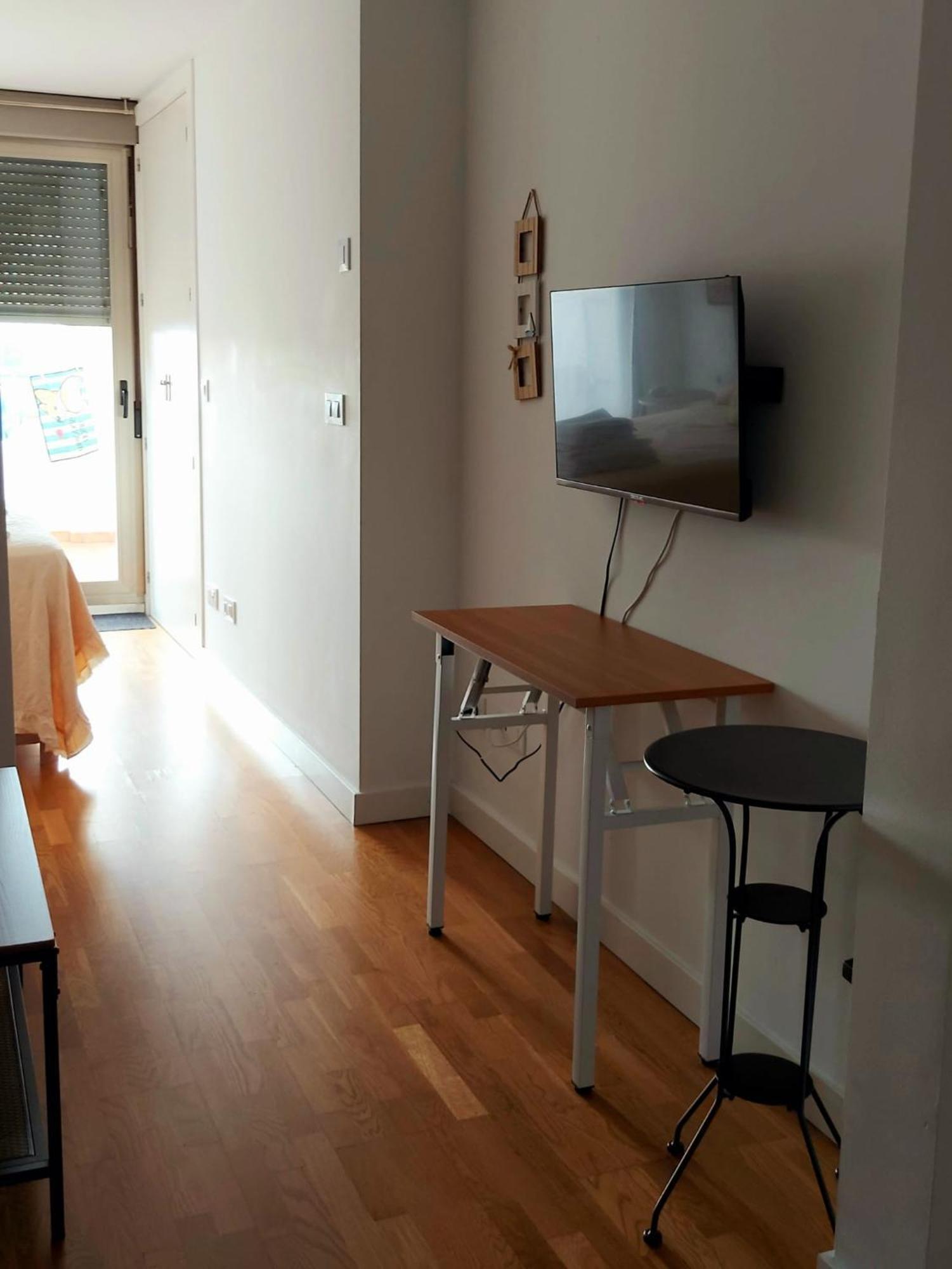Atico Coqueto Con Terraza Apartment *